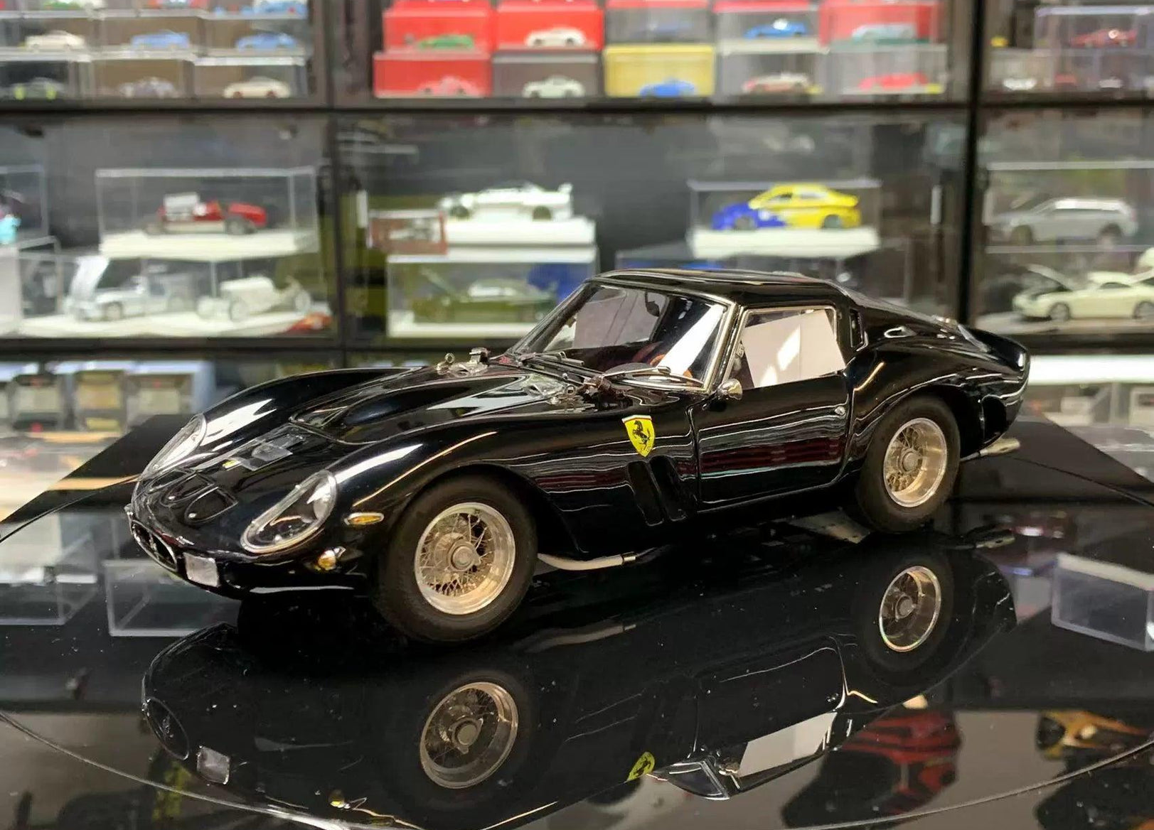 CMC Ferrari 250 GTO M-259 Black 2023 Special Edition - Diecast Car Factory