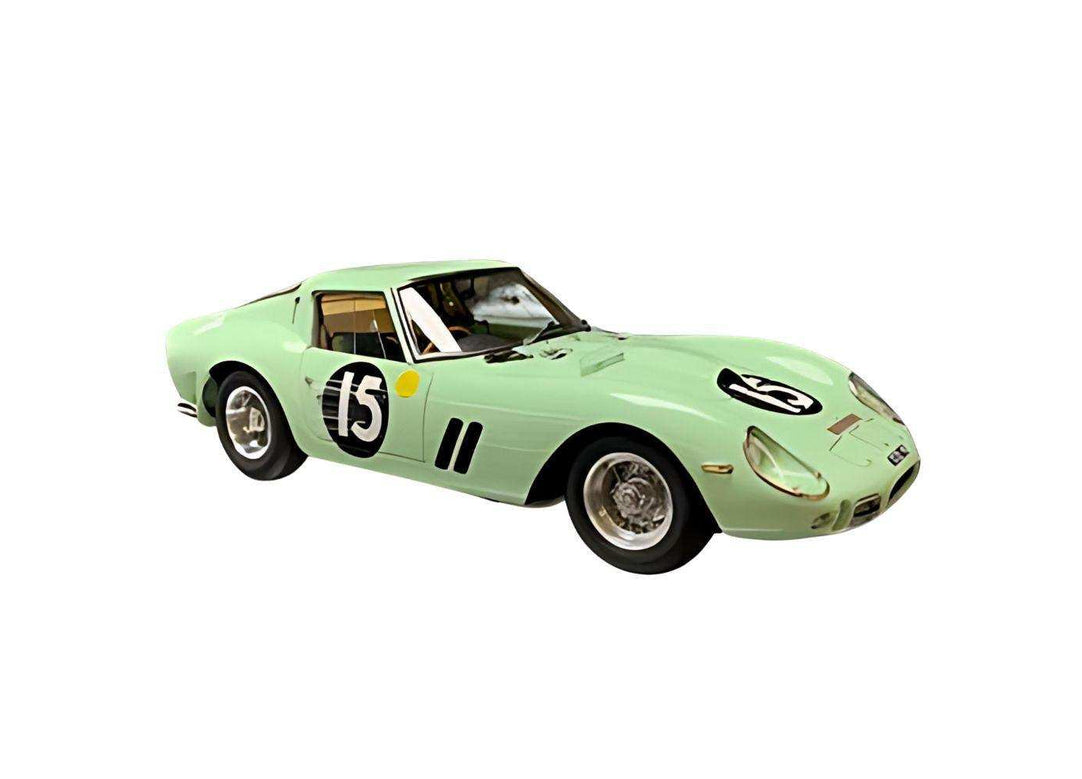 CMC 1:18 Ferrari 250 GTO #15 - Diecast Car Factory